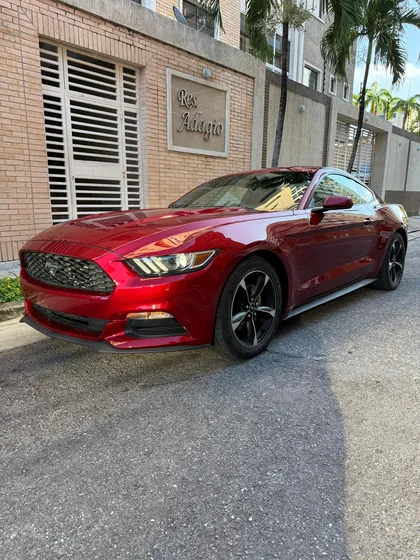 Ford Mustang Automatico