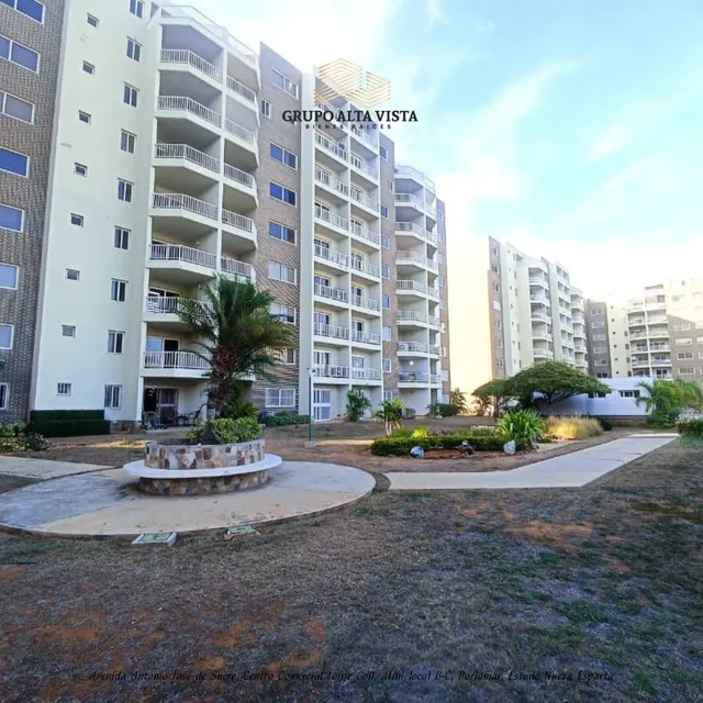 ¡oportunidad En Costa Azul! Apartamento Semi-amoblado Con Potencial Para Personalizar