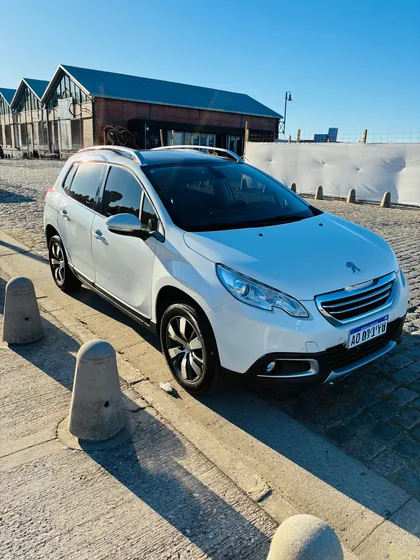 Peugeot 2008 1.6 Feline