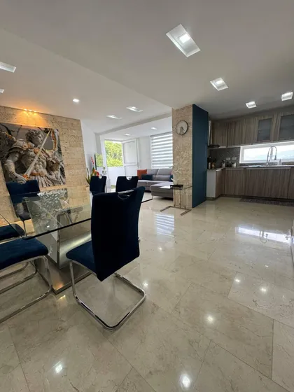 Mp Apartamento En Alquiler- Iceberg Mañongo Planta 100% Totalmente Amoblado