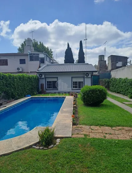 Casa En F. Varela - Permuta / Financiacion