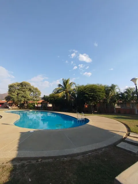 Cr Vende Casa En Valle De Oro, Las Tinajas. San Diego