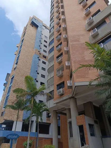 Aq Apartamento En Venta El Bosque Edificio El Cedral 26574