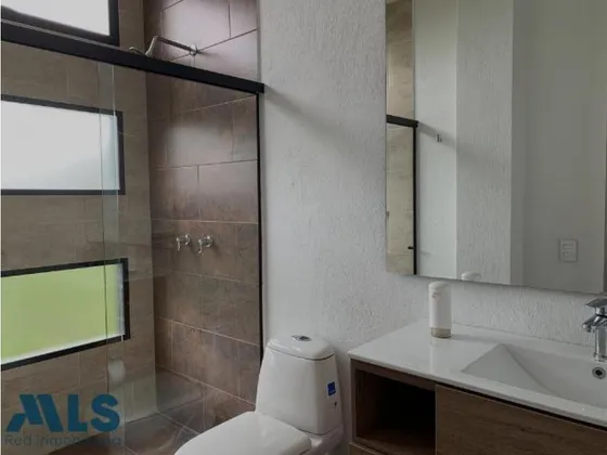 Casa Espectacular Con Diseño Arquitectónico Excl...(mls#243134)