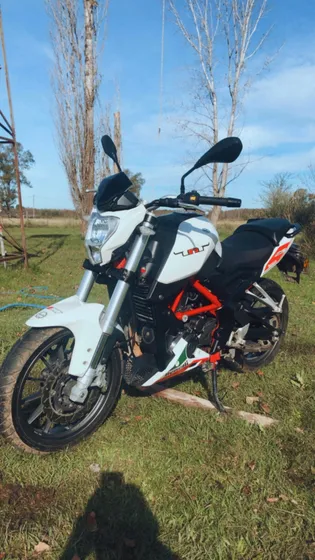Benelli Tnt 250