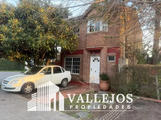 Casa 3 Ambientes Barrio Los Rosales Canning, 2 Habitaciones, Con Patio -  Alquiler