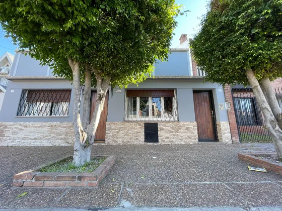 Venta Casa Castelar 4 Ambientes 