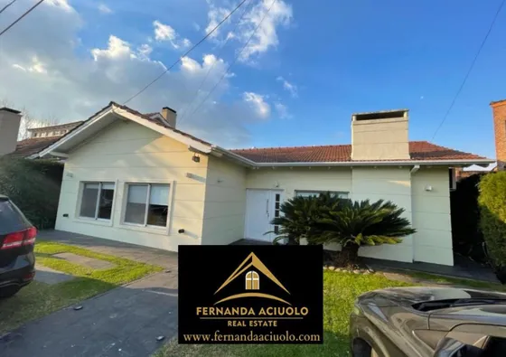 Hermoso Chalet En Venta En Venado 1