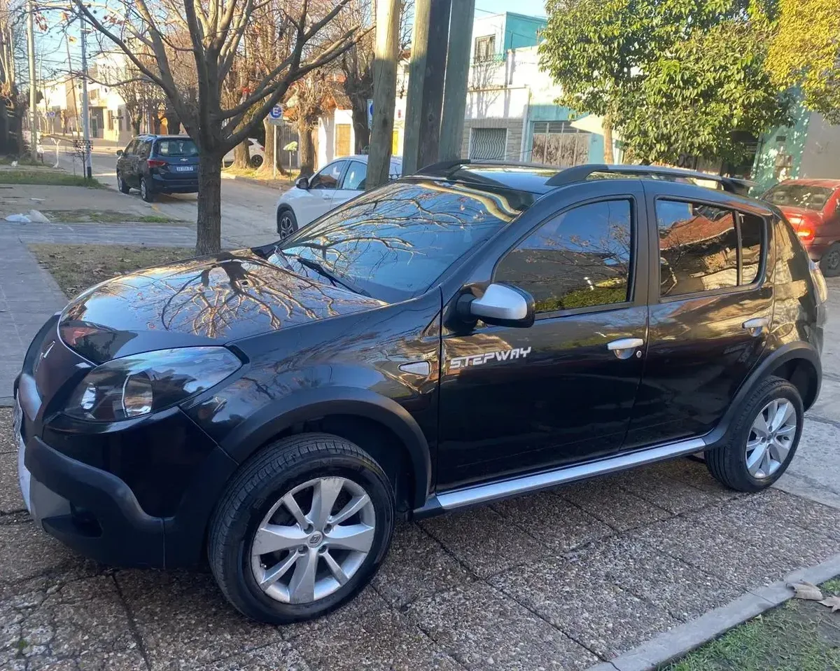 Renault Sandero Stepway 2012
