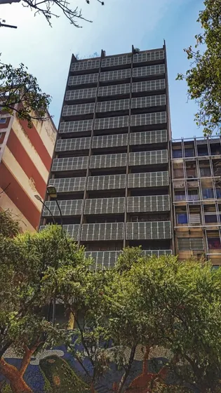 Oficina En Alquiler En La Av. Universidad. Km