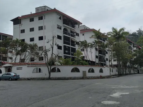 San Antonio De Los Altos  Apartamento En Venta. Mls 23-22350