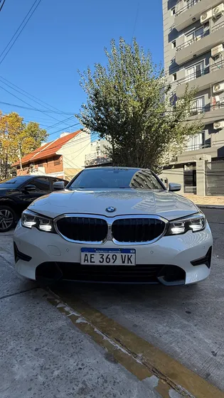 Bmw Serie 3 2.0 320i Sedan Sportline