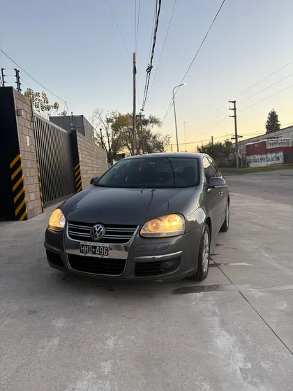 Volkswagen Vento 2.5 Luxury Wood