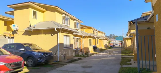 Casas De 3 Dormitorios Condominio Santa Luisa 