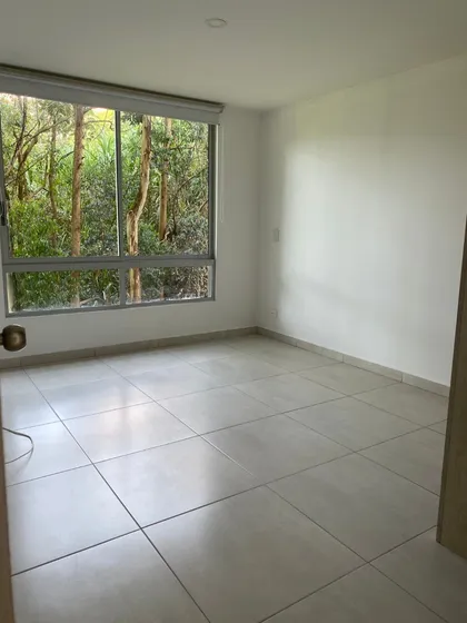 Apartamento De 2 Alcobas Y 2 Parqueaderos En Las Lomitas De Sabaneta
