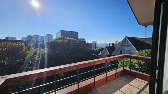 Casa De Autor En Montemar, Amplitud, Diseño Y Vida Familiar