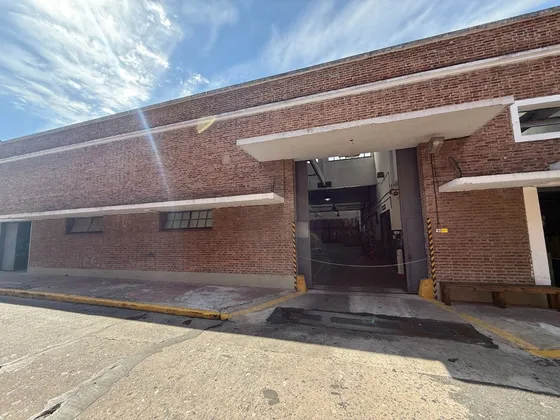 Depósito En Venta | Parque Industrial Llave | 1.200 M²