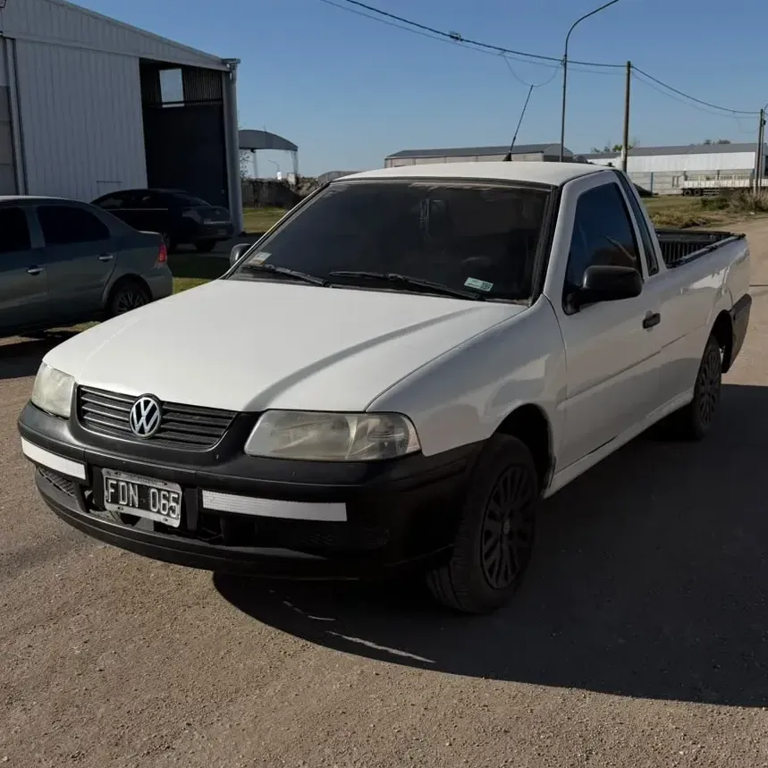 Saveiro CS 1.6 Gasoline Air Conditioning and Power Steering