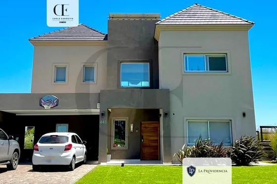 Casa En Alquiler La Providencia Country Club. Canning
