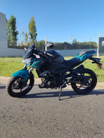 Kawasaki Z400 2021