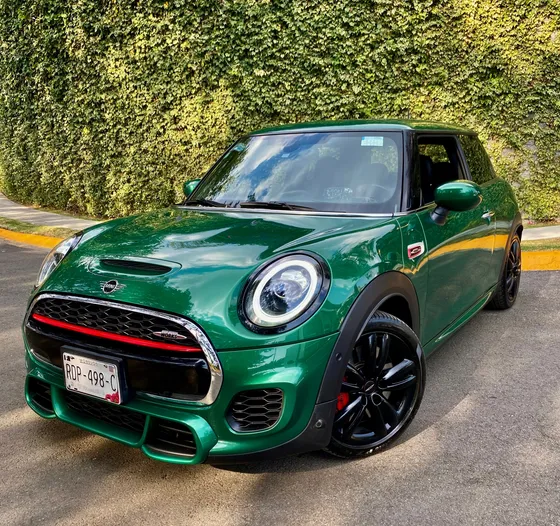 Mini John Cooper Works 2.0 Hot Chilli At