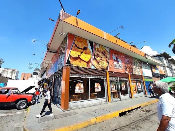 Fondo De Comercio  En Venta Ubicado En El Centro De  Maracay, Fvina 25-16053 