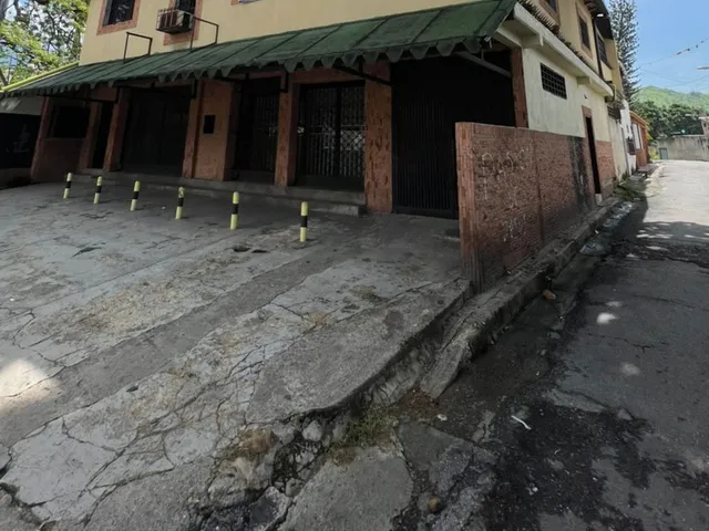 En Venta Local Ubicado Av Ccs  El Limón, Mcy.