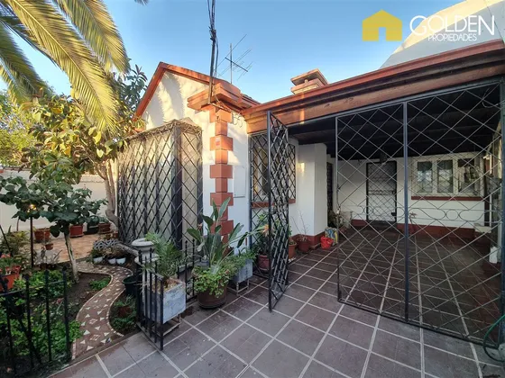 Linda Casa Habitacional O Comercial Con Excelentes Accesos.