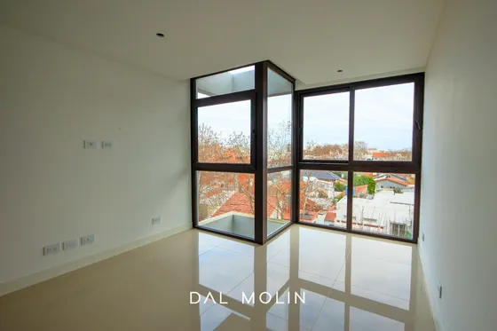 Departamento A Estrenar En La Perla, A Metros Del Mar, Un Ambiente