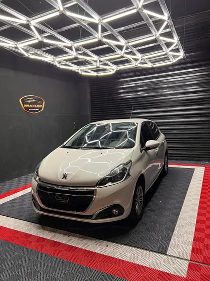 Peugeot 208 1.6 Allure