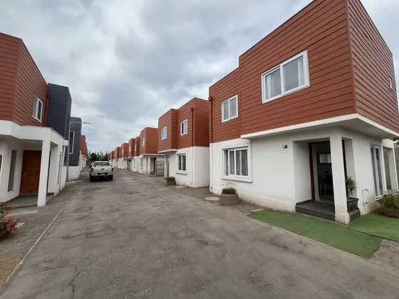 Gran Y Nueva Casa En Pleno Centro De Malloco