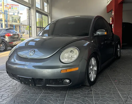 Volkswagen New Beetle 2.0 Luxury
