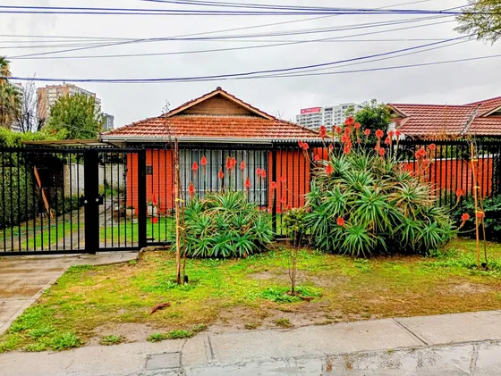 Bungalow Isla (no Pareado) 3d/2b/3est/1b En Barrio Seguro
