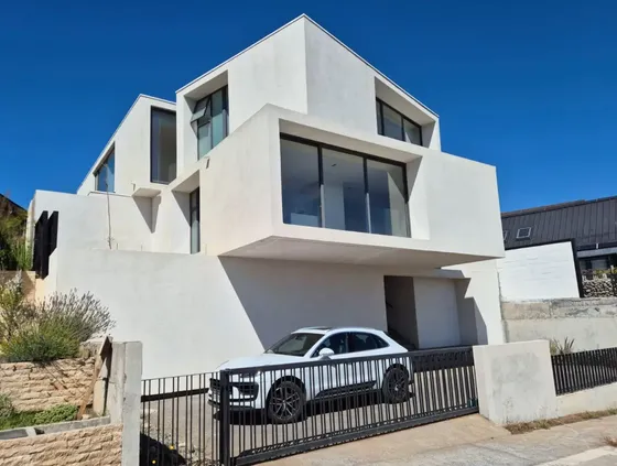 Casa En Venta En Fundo El Venado Con Jardín