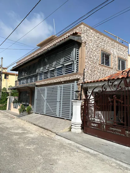 Se Vende Edif De 3 Viviendas Casa Y Dos Apartamentos Mvs Sc