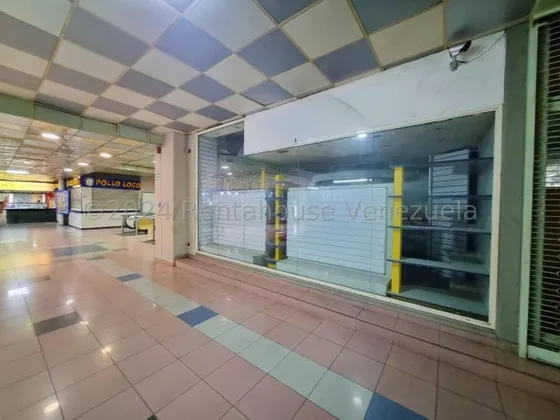 Local Comercial En Alquiler De 30mts² En Montalbán Ii