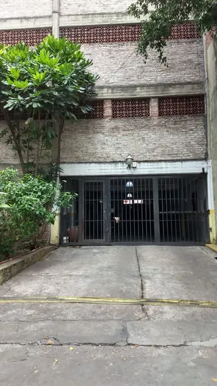 Cochera En Lanusita