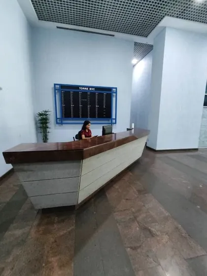Se Ofrecen En Alquiler  Dos Modernas Oficinas, Ubicadas En La Torre Bvc, En La Avenida Jorge Rodríguez De Lechería.