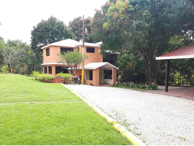 Finca En Venta San Cristóbal Cerca De La Circunvalación De Santo Domingo Con Todas La Comodidades Y Seguridad Para Disfrutar Con Familiares Y Amigos