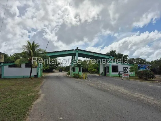 Terreno En  Venta Ubicado En Tucacas Carabobo Venezuela Cod 25-20243 Eloisa Mejia 