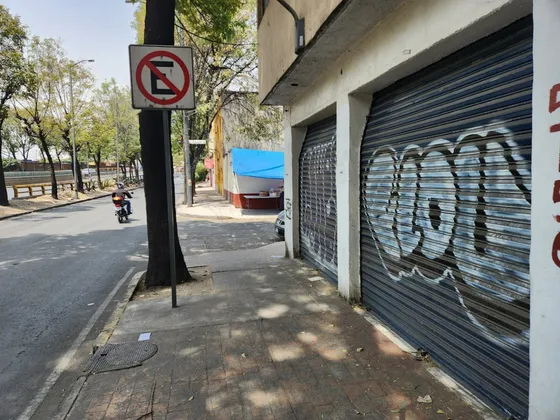 Excelente Local En Esquina En Alcaldía Miguel Hidalgo