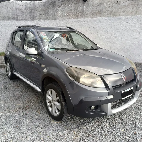 Renault Sandero 1.6 Luxe 105cv