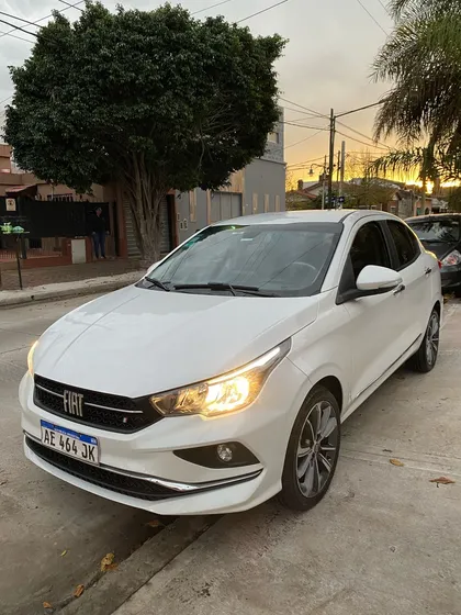 Fiat Cronos 1.8 16v Precision At6