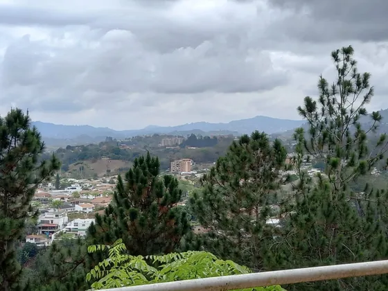 Hermoso Apartamento En Loma Linda Kh9