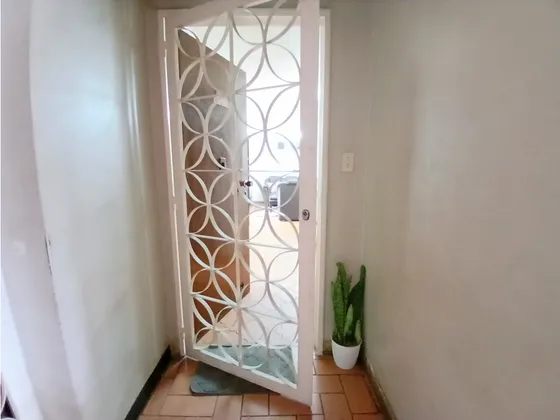 Vendo Apartamento En Santa Rosalía Puente Hierro Remodelado 