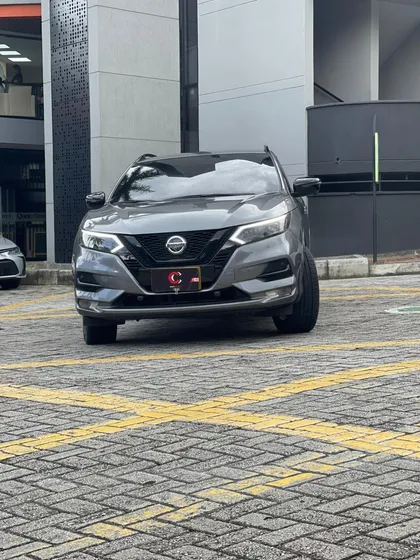 Nissan Qashqai Midnight