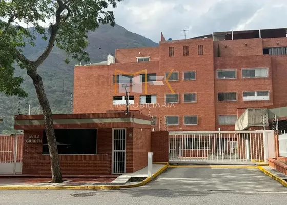 En Venta Apartamento En La Urbanización Miranda Con Una Agradable Vista