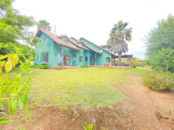 Casa En Venta De 5 Dorm. En Quintero