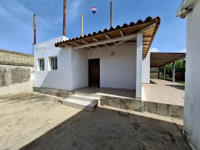 Acogedora Casa Con Amplio Terreno, Urb. La Estancia, Macho Muerto, Isla De Margarita.