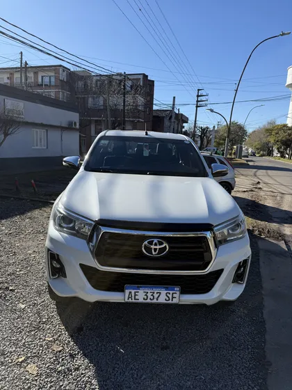Toyota Hilux Pick-up 2.8 Cd Srx 177cv 4x4